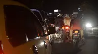 Suasana kemacetan di kawasan By Pass, Kota Padang, Sumatera Barat, usai gempa di Mentawai, Rabu (2/3/2016) malam. (Yurnaldi)