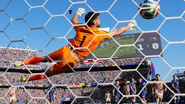 Amerika Serikat Singkirkan Bosnia 2-0