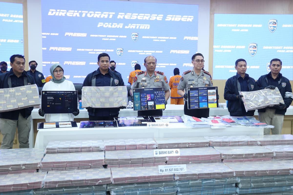 Polda Jatim Bongkar Scam Investasi Internasional. (merdeka.com/erwin yohanes).