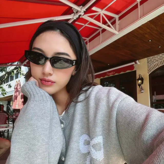 6 Potret Dindra Nashriyah Pernah Dijodohkan dengan Al Ghazali, Nonton Timnas Bareng Alyssa