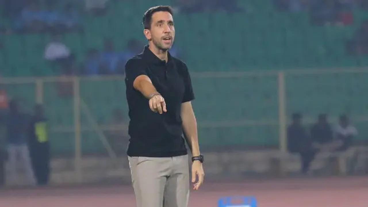 Piala AFF 2024: Pau Marti Terheran-Heran FAM Umumkan Penggantinya di Timnas Malaysia
