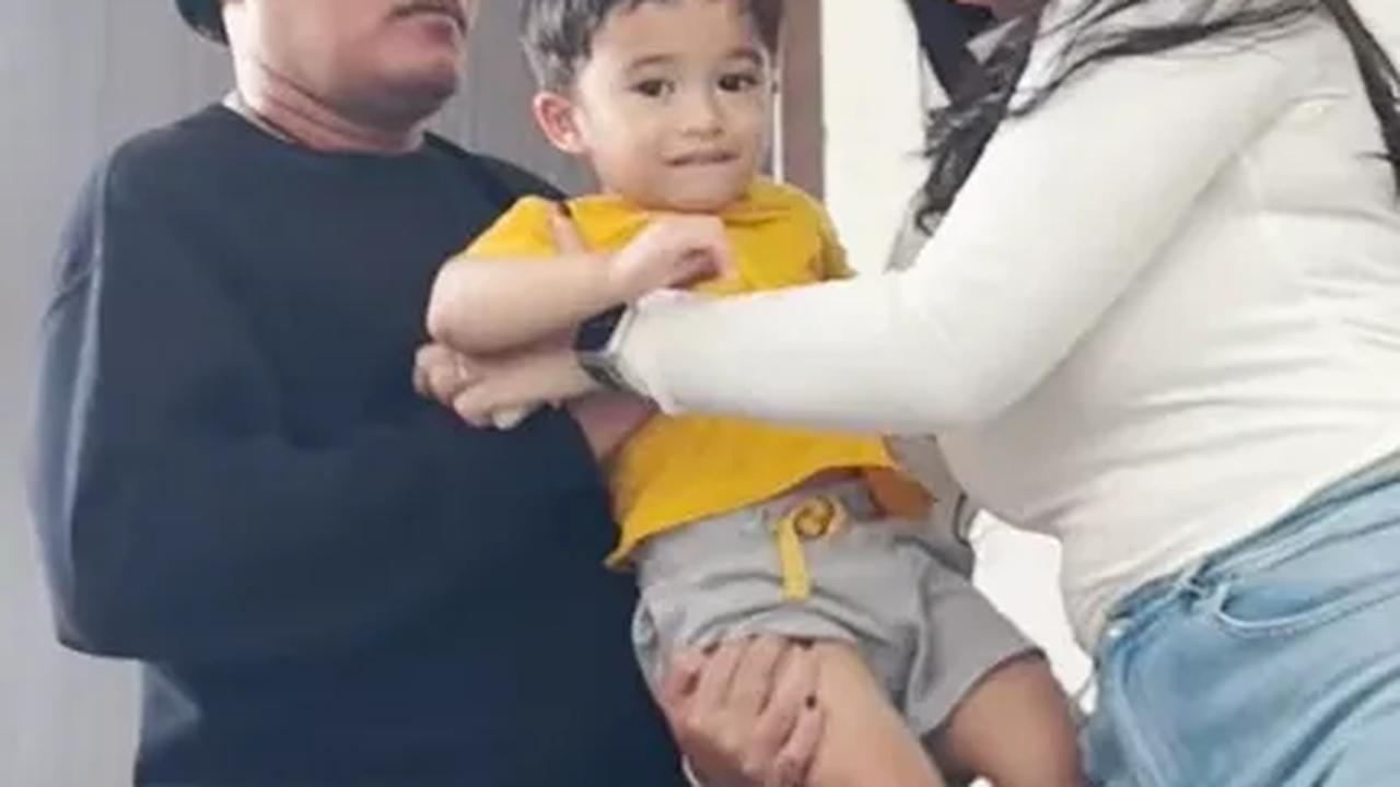 Adzam Ultah ke-2, ini Momen Sule dan Putri Delina saat Memberi Kejutan di Rumah Nathalie Holscher