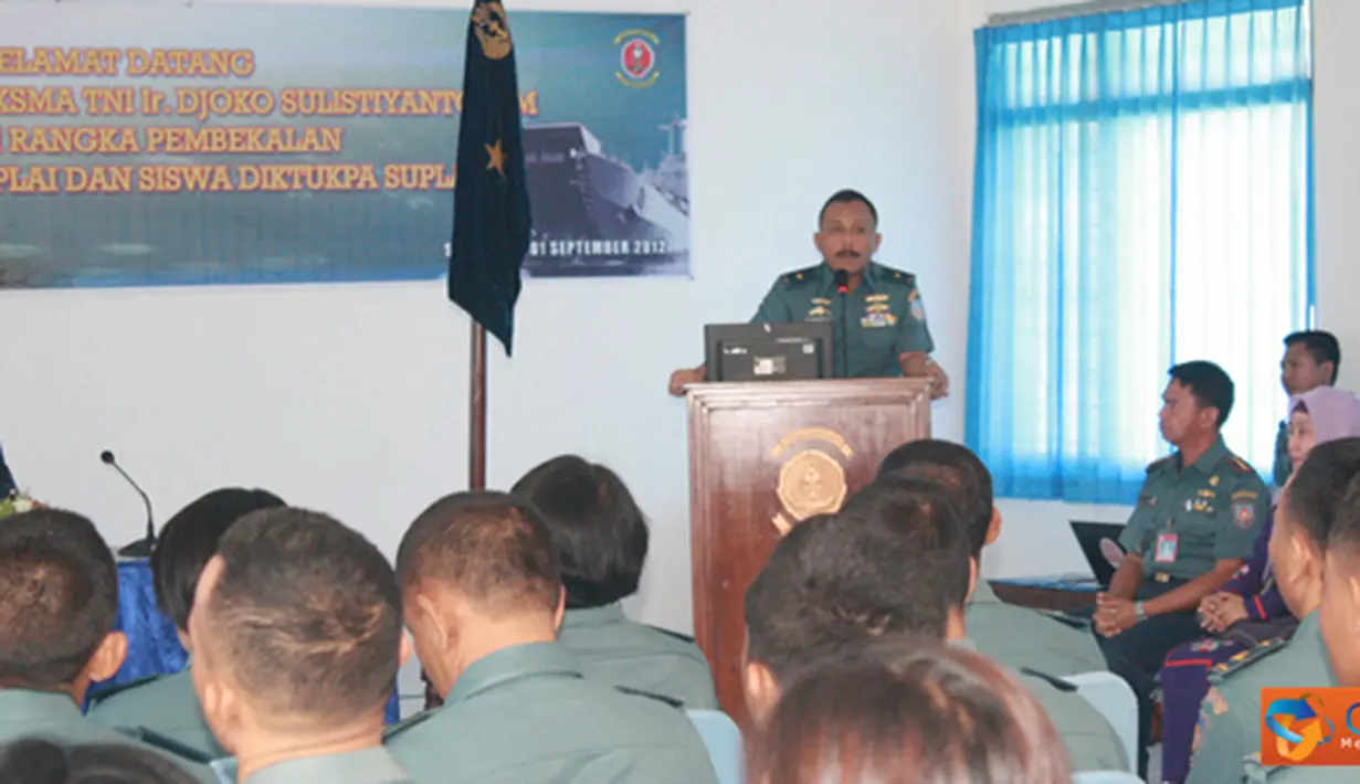 Citizen6, Surabaya: Kadiskual menyampaikan Binkar Perwira TNI AL kedepan dituntut lebih professional dan memiliki semangat untuk selalu mengembangakan kemampuan diri dengan mengedepankan budaya cerdas. (Pengirim: Penkobangdikal)