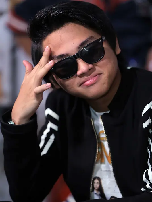 "Yang membuat kita deg-degan karena kita belum nonton filmnya. Jadi gue sendiri takutnya tidak sesuai yang diinginkan gitu," kata Aldi di Epicentrum, kawasan Kuningan, Jakarta Selatan, Selasa (27/9). (Deki Prayoga/Bintang.com)