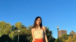 Tidak hanya menjadi sorotan karena anak seorang aktor ternama China, Jasmine Yen justru menjadi sorotan media mahir dalam hal menyanyi dan menari. (FOTO: instagram.com/jasmineyen/)