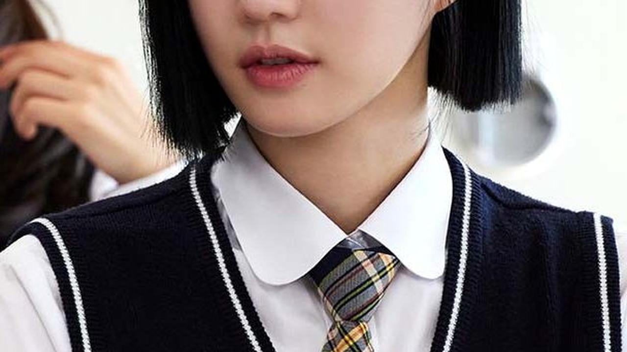 3. Han Mo Ne (Diperankan oleh Lee Yoo Bi)