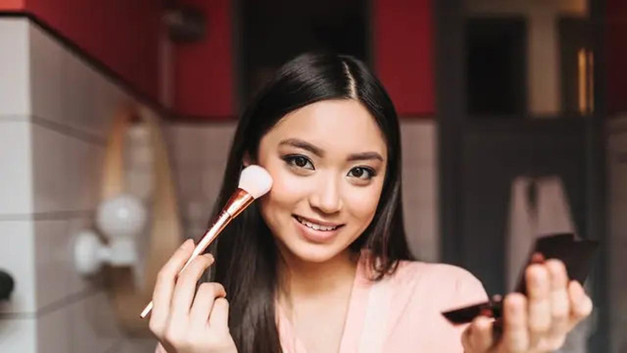9 Tren Makeup Tak Lekang oleh Waktu, Tetap Tampil Memesona di Berbagai Momen