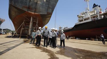 PT Dok Pantai Lamongan (DPL) berhasil melakukan docking atau menaikkan kapal untuk perbaikan yang keseribu kalinya di Agustus 2022.