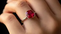 7 Model Cincin dengan Batu Rubi Prediksi Tren di 2026, Paling Stylish dan Modern