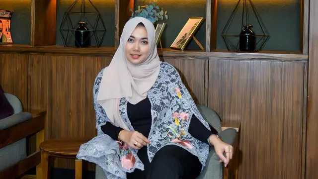 Nadia Stefanie Destiana pernah populer setelah membintangi sinetron Saras 008, tahun 2001 silam. 