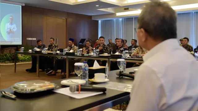 Zulkifli Hasan Bertemu Petani Tembakau
