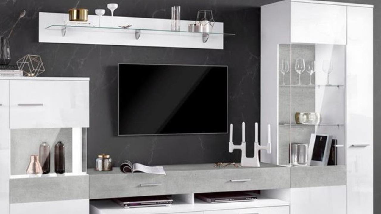 Desain HPL Backdrop TV Minimalis Mewah untuk Ruang Keluarga Modern