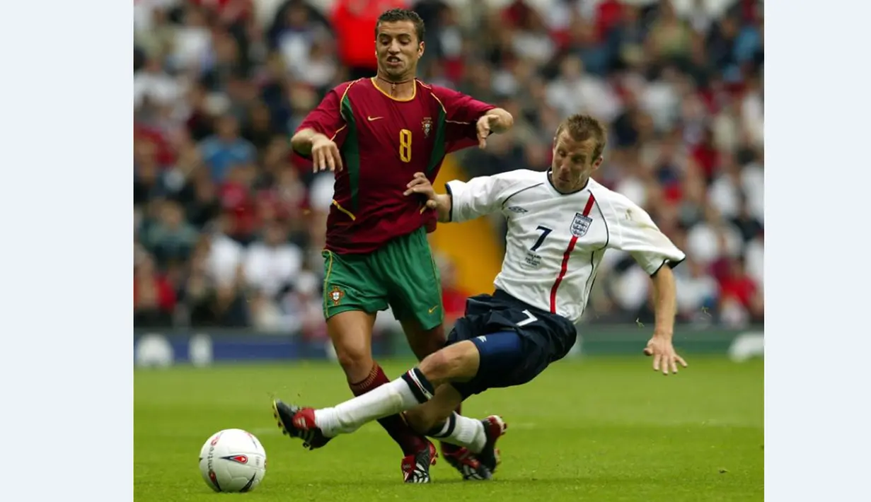 Lee Bowyer dipanggil pelatih Sven-Goran Eriksson untuk bergabung Timnas Inggris dalam pertandingan melawan Portugal tahun 2002. Sayangnya, itulah satu-satunya penampilan Lee Bowyer bersama The Three Lions. (www.squawka.com)