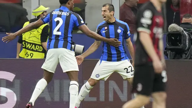 FOTO AC Milan Vs Inter Milan