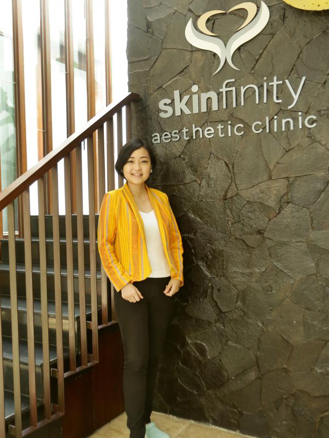 Dokter Evelyne Anggun saat ditemui di kliniknya kawasan Pondok Indah, baru-baru ini.