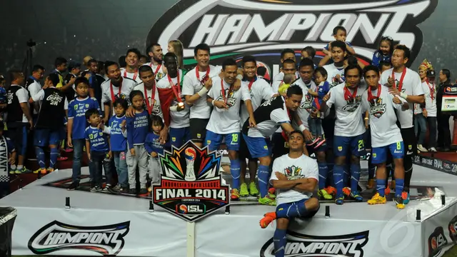 Persib Bandung Tuntaskan Penantian Gelar Juara ISL