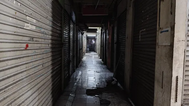 Blok G Pasar Tanah Abang, Jakarta Pusat kini semakin sepi dan redup.