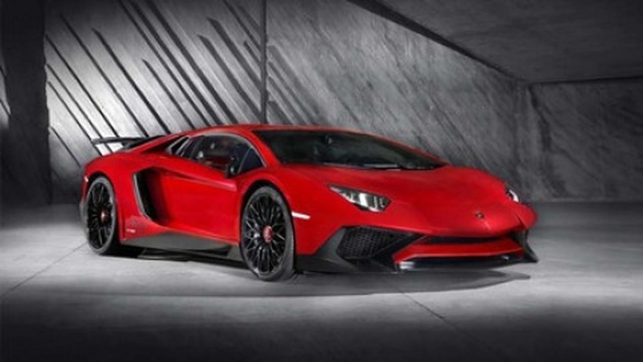 Sesal Lamborghini cuma produksi 600 unit Aventador Superveloce