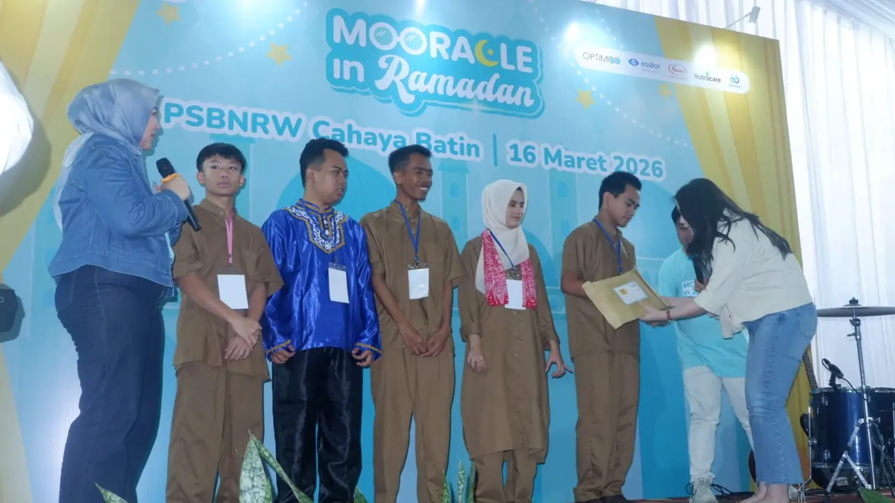Menyemarakkan Ramadan, gelaran program sosial tahunan dengan judul 'Mooracle in Ramadan'.