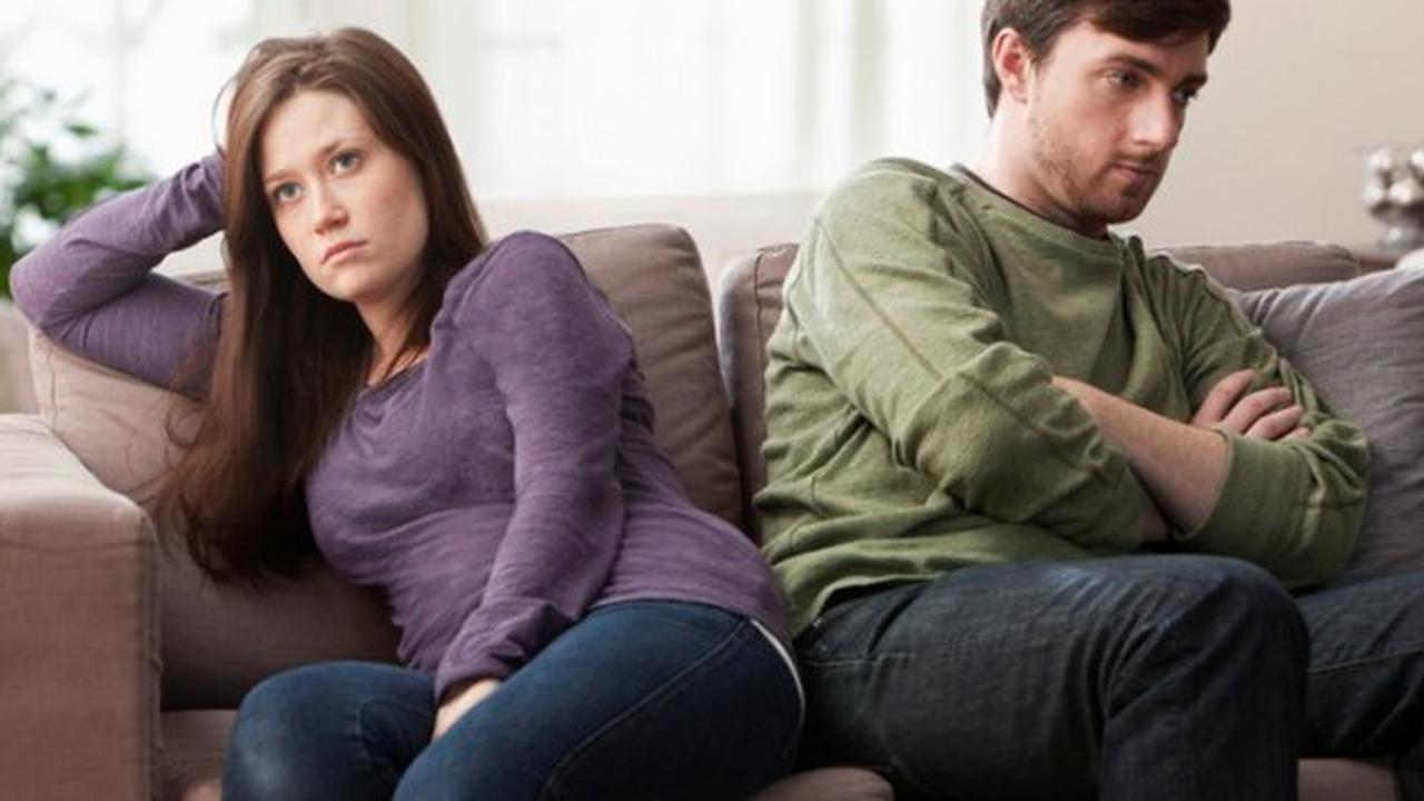 Tanda-tanda Pria Pencemburu Ada di Sini