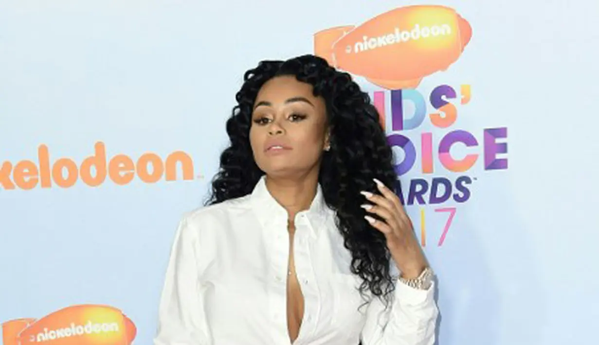 Blac Chyna dan Kylie Jenner kini tak lagi akur. Sempat menjalin hubungan baik dan mencurahkan isi hati, namun saat ini tak lagi terjadi. Hal ini disebabkan karena sudah tak ada kepercayaan antara Chyna dan Kylie. (AFP/Bintang.com)