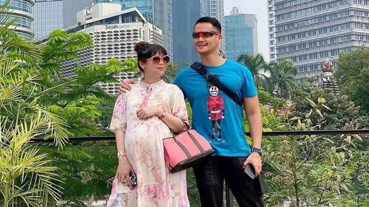 Potret Melissa Aryani Istri Choky Sitohang Hamil Anak Ketiga