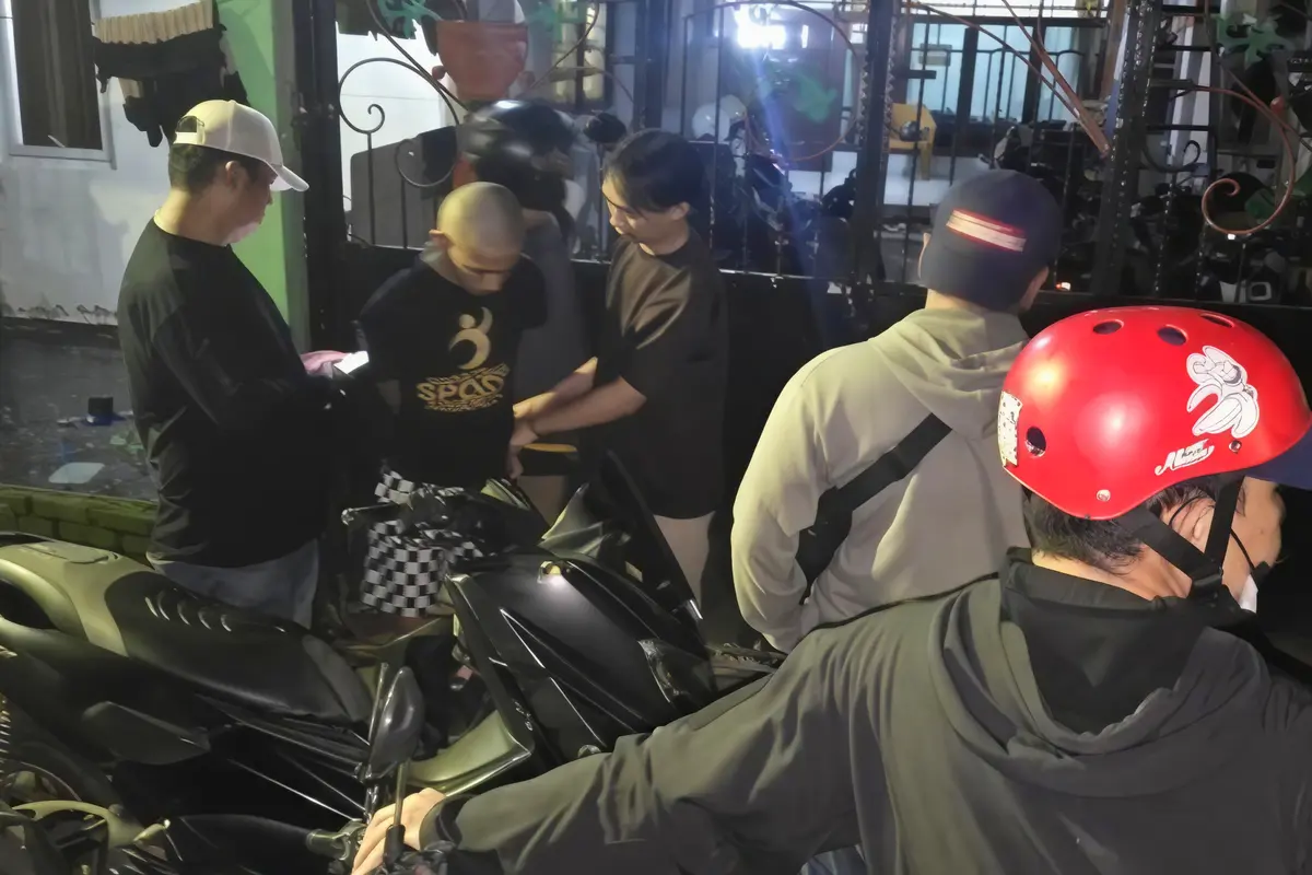 Polisi tangkap anggota geng motor 'Calon Imam' yang serang warga Makassar pakai busur panah