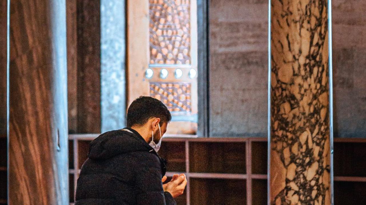 <b>Cara Mengamalkan Qulillahumma Malikal Mulki</b>