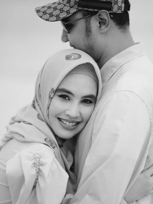 Kartika Putri dan Habib Usman bin Yahya (Instagram/kartikaputriworld)