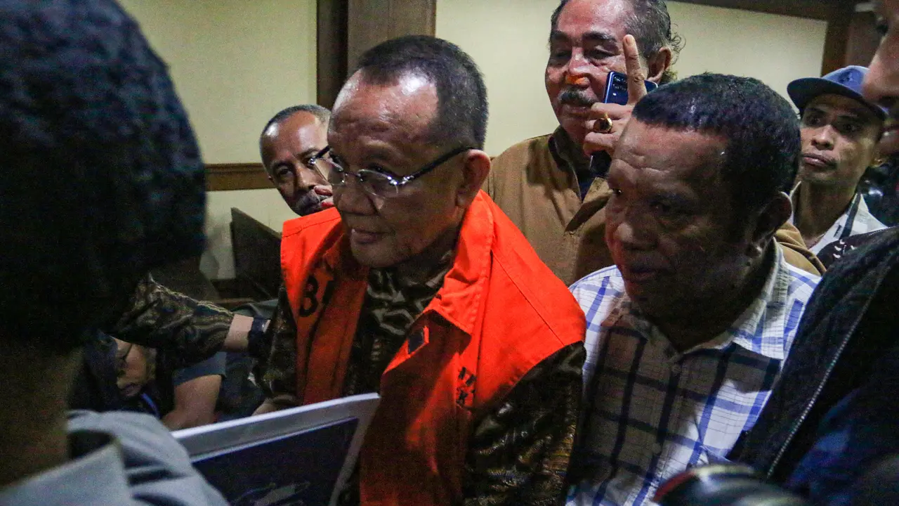 Jalani Sidang Perdana, Mantan Sekretaris MA Nurhadi Didakwa Pencucian Uang