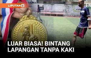 Di tengah reruntuhan permukiman al-Daraj, Gaza City, mantan pemain belakang Al-Hilal Sports Club, Ramez Al-Issi, kini berjuang menata hidup tanpa kaki kirinya.