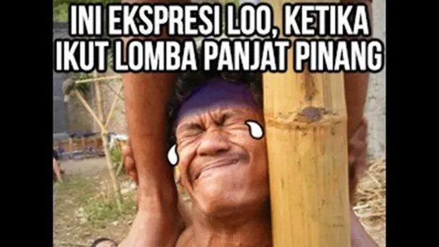7 Meme Kocak Lomba Panjat Pinang, Ekspresi Pesertanya Bikin Kasihan