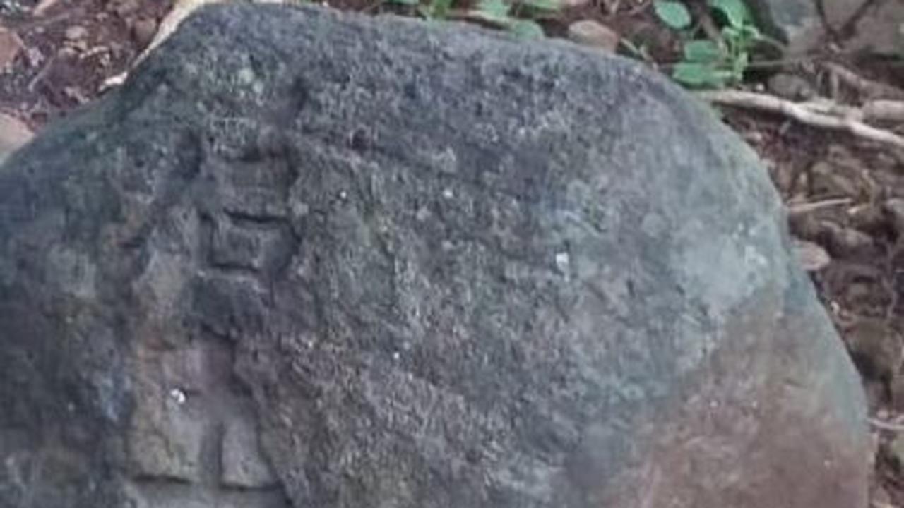 Ada Tulisan Aksara Tionghoa di Situs Batu Kuno Gunung Singkil Cirebon, Ini Kisah di Baliknya