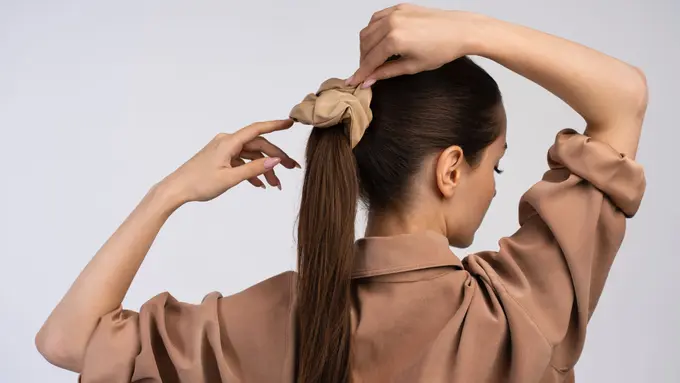 Ponytail Setiap Hari? Awas, Rambutmu Bisa Mudah Rusak Tanpa Perawatan Ini [Dok/freepik.com]