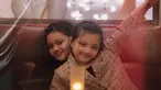 Sedari kecil Amora Lemos dan Queen Arsy dibimbing orang tua mereka yang berlatarkan penyanyi ternama. Begitu pula Krisdayanti yang kini masih manggung di sela kesibukannya di dunia politik. Ia kerap mempertemukan Amora dengan Arsy. (Liputan6.com/IG/@queenarsy).