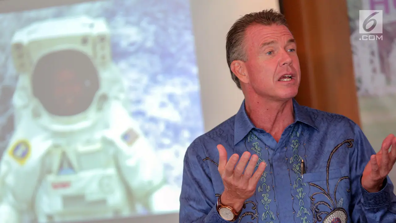 Alex J Pollack President Honeywell Indonesia