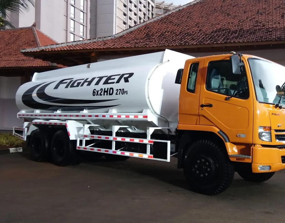 Foto Karoseri Mutsubishi Fuso