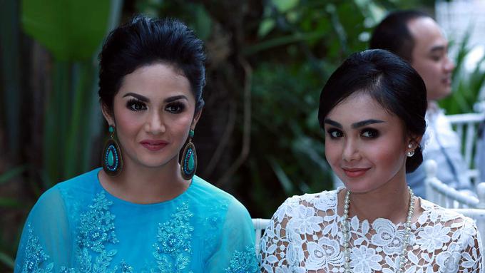  Krisdayanti dan Yuni Shara  Dukung Barang Lokal News 
