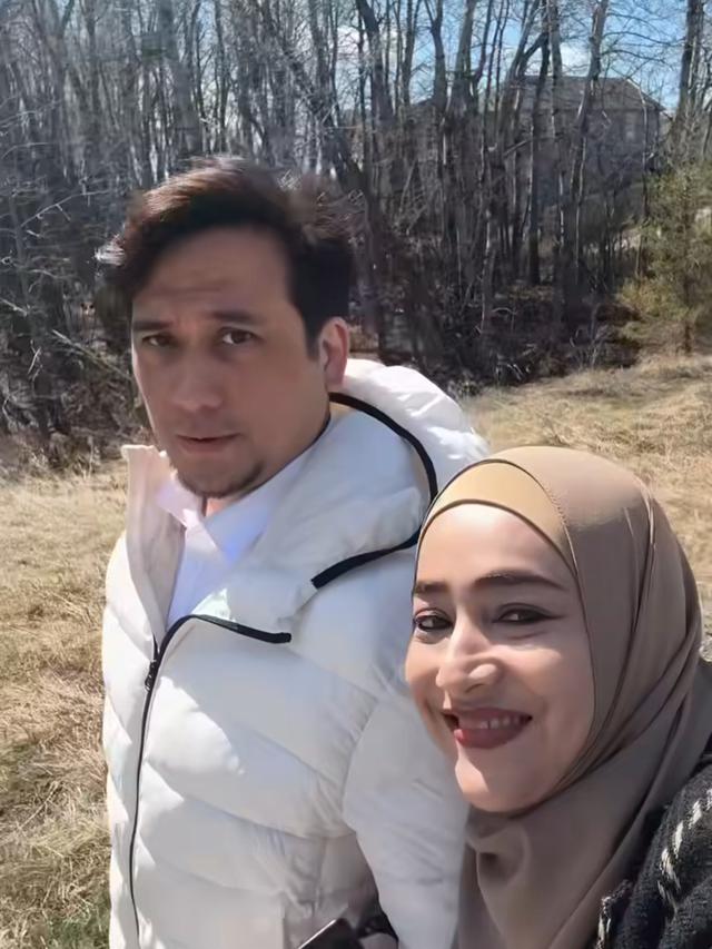 Cindy Fatikasari di Kanada