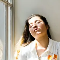 Kafein bukan satu-satunya cara untuk menghilangkan kantuk. (Foto: Unsplash.com/Stacey Gabrielle Koenitz Rozzells).