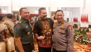 Jaksa Agung ST Burhanuddin, Kapolri Jenderal Listyo Sigit Prabowo, dan Panglima TNI  Jenderal Agus Subiyanto bertemu di Istana Negara Jakarta, Senin (27/5/2024). (Foto Istimewa)