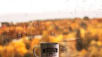 Rainy day quotes for Instagram. (Photo: Kristina Paukshtite/Pexels)
