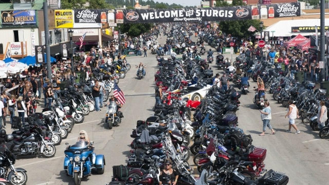 Kemeriahan pesta penggila motor gede di Sturgis Motorcycle Rally