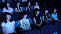 Nonton Stand By Me Doraemon, Member AKB48 Menangis