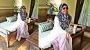 Penampilan baru Laudya Cynthia Bella tampak cantik dengan balutan hijab yang menutupi mahkota kepalanya tersebut. (instagram.com/laudyacynthiabella)