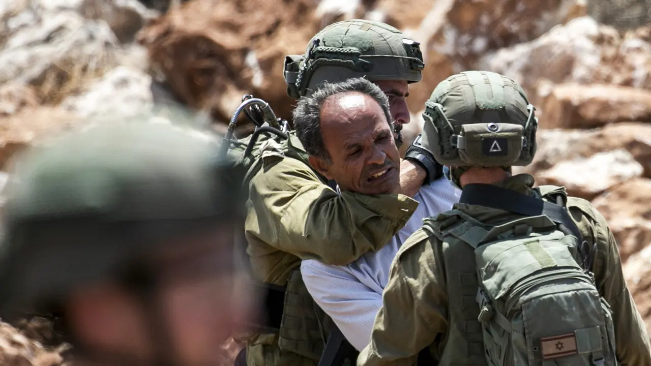 Protes Pembukaan Lahan Israel, Pengunjuk Rasa Palestina Ditangkapi