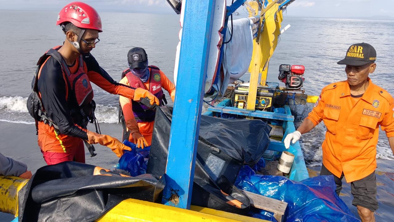 korban KMP Tunu Pratama Jaya