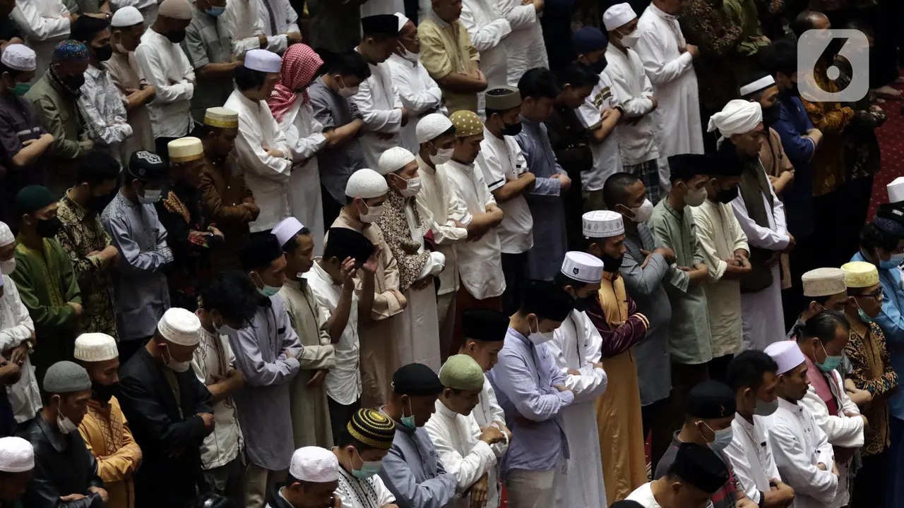 Bacaan Sholat Idul Fitri, Lengkap dari Niat Hingga Salam