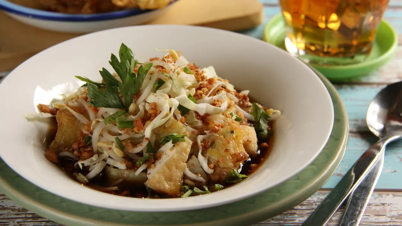 kupat tahu Pacitan