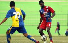 Peluang Abanda Herman Cs Gabung Arema Cronus Terbuka